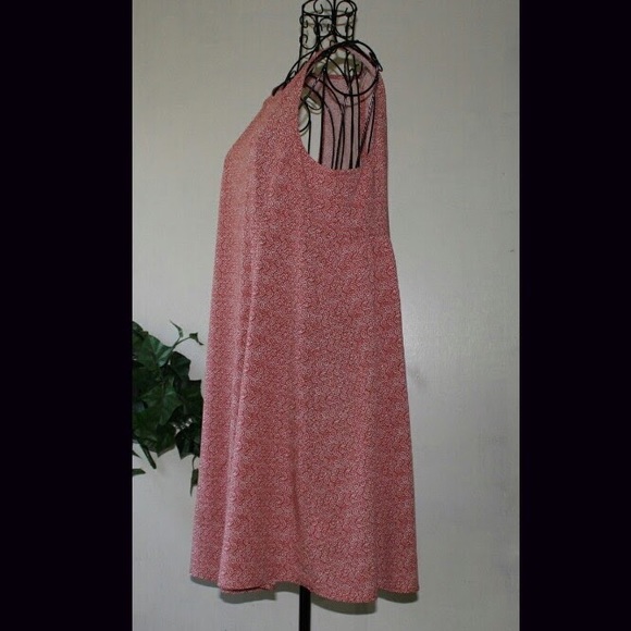 {Old Navy} Sleeveless Summer Dress - Picture 3 of 7